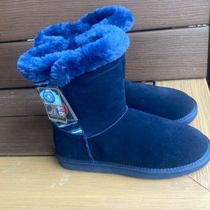 Fashionable pull on boots